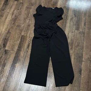 Chic Black Sleeveless Jumpsuit